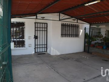 Casa en Residencial Fuentes del Conquistador 4 recamaras 2 1/2 banos, seguridad, jardines