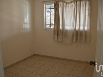 Casa en Residencial Fuentes del Conquistador 4 recamaras 2 1/2 banos, seguridad, jardines