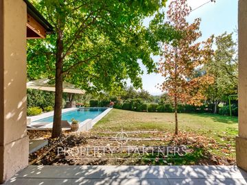 Piedra Roja, Casa remodelada, en Exclusivo Condominio Con Cancha de Golf
