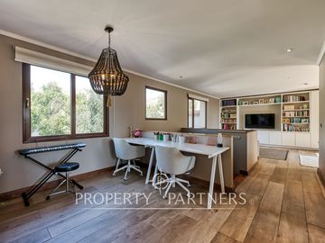 Piedra Roja, Casa remodelada, en Exclusivo Condominio Con Cancha de Golf
