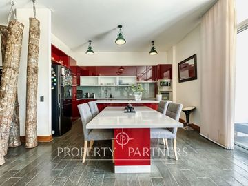 Lindo departamento en primer piso con gran terraza