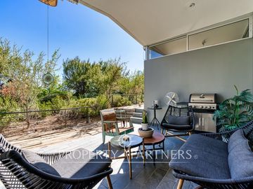Lindo departamento en primer piso con gran terraza