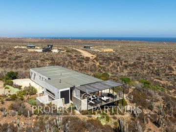 Casa de Ensueño con Vista Despejada al Mar en Exclusivo Condominio Agua Dulce, Huentelauquén