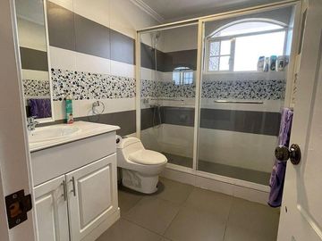 HERMOSA CASA EN VENTA, SECTOR CEBOLLAR