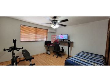 CASA EN VENTA EN COL. DEL VALLE. CD. OBREGÓN, SONORA