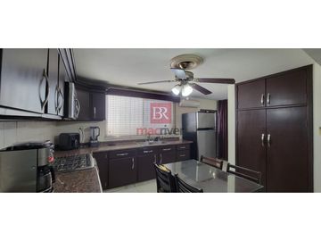 CASA EN VENTA EN COL. DEL VALLE. CD. OBREGÓN, SONORA