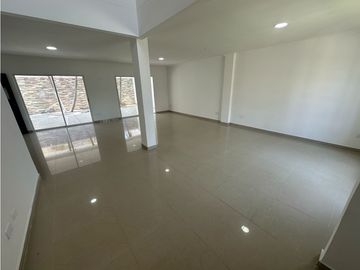 CASA DE CONJUNTO EN ARRIENDO O VENTA EN LA CASTELLANA