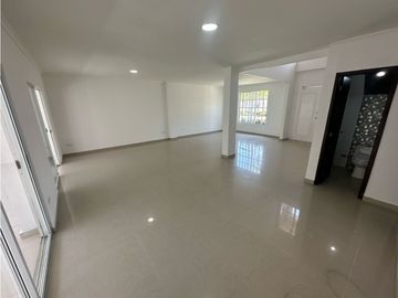 CASA DE CONJUNTO EN ARRIENDO O VENTA EN LA CASTELLANA