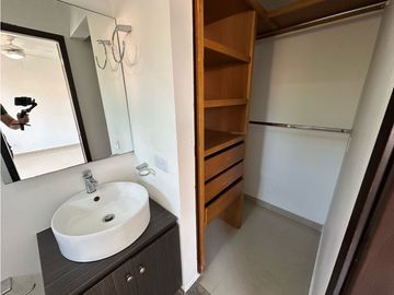 CASA DE CONJUNTO EN ARRIENDO O VENTA EN LA CASTELLANA