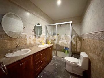 CASA EN VENTA EN CHAPULTEPEC CALIFORNIA, TIJUANA B.C.