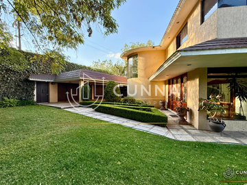 CASA AV. DE LAS FUENTES EN VENTA