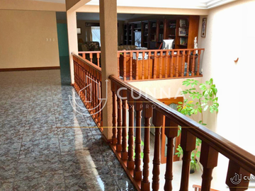 CASA AV. DE LAS FUENTES EN VENTA