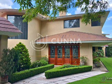 CASA AV. DE LAS FUENTES EN VENTA