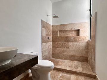 Casa en privada con amenidades cerca del Country Club