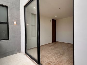 Casa en privada con amenidades cerca del Country Club