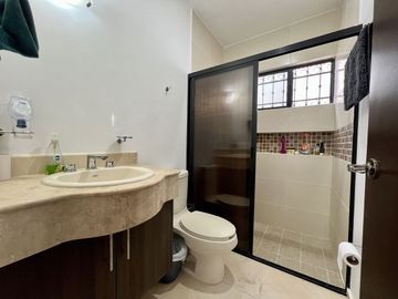 Casa en venta, en esquina en PRIVADA GRAN SANTA FE, NORTE MERIDA, Yuc