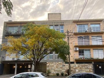Venta Departamento de 2 ambientes cochera/baulera San Isidro