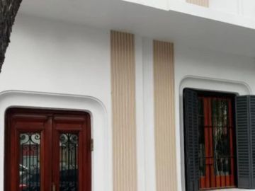 Casa en venta - 5 Dormitorios 2 Baños - Avellaneda