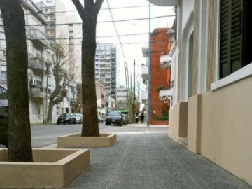 Casa en venta - 5 Dormitorios 2 Baños - Avellaneda