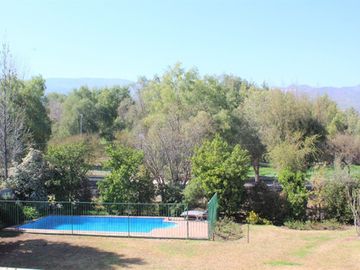 PRECIOSA CASA EN VENTA 5 DORM PIEDRA ROJA CHICUREO COLINA
