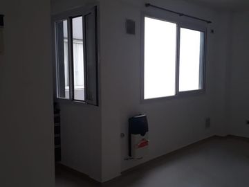 Departamento en Monte Castro