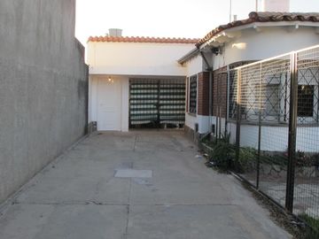 Importante Inversion sobra tuya 25 con 2 casas