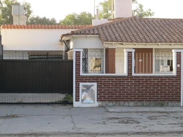 Importante Inversion sobra tuya 25 con 2 casas
