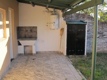 Importante Inversion sobra tuya 25 con 2 casas