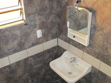Importante Inversion sobra tuya 25 con 2 casas
