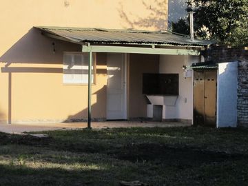Importante Inversion sobra tuya 25 con 2 casas