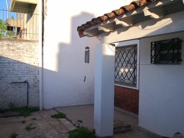Importante Inversion sobra tuya 25 con 2 casas