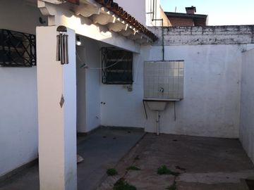Importante Inversion sobra tuya 25 con 2 casas