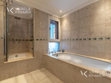 Casa en Venta en Lomas de San Isidro