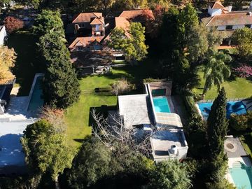 Excelente Casa - Las Lomas de San Isidro
