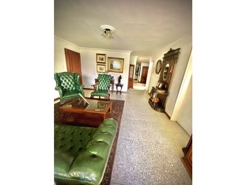 Casa/lote en Laureles.