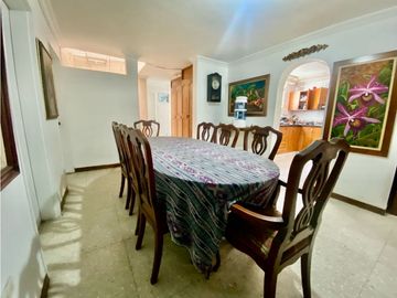 Casa/lote en Laureles.