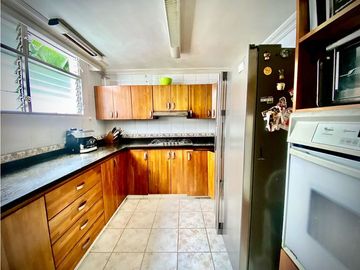 Casa/lote en Laureles.