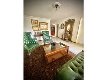 Casa/lote en Laureles.
