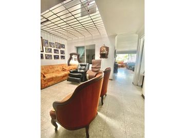 Casa/lote en Laureles.