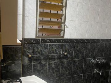 VENTA DEPARTAMENTO  3 AMBIENTES  IMPECABLE  PB CON PATIO Y ENTREPISO   BALVANERA- CAPTAL FEDERAL