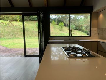 Venta de Casa en El Retiro en Parcelacion Sector Puro Cuero