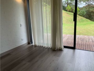 Venta de Casa en El Retiro en Parcelacion Sector Puro Cuero