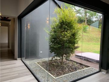 Venta de Casa en El Retiro en Parcelacion Sector Puro Cuero