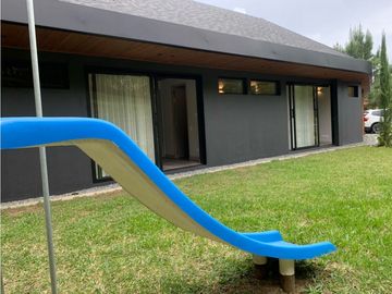 Venta de Casa en El Retiro en Parcelacion Sector Puro Cuero