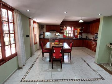 Venta propiedad en Funes, inversión oportunidad de negocio.