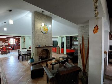 Venta propiedad en Funes, inversión oportunidad de negocio.