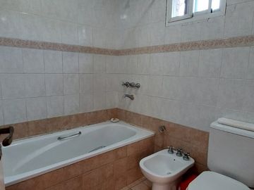 Venta propiedad en Funes, inversión oportunidad de negocio.