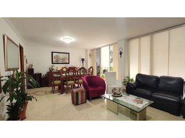 Apartamento En Venta En Laureles
