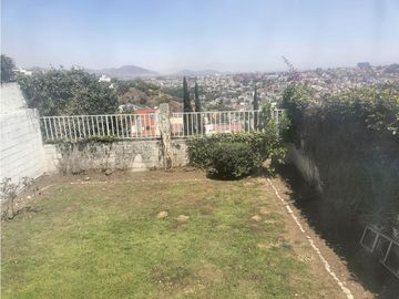 ACOGEDORA CASA CON VIGILANCIA Y HERMOSAS VISTAS