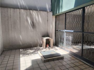 ACOGEDORA CASA CON VIGILANCIA Y HERMOSAS VISTAS